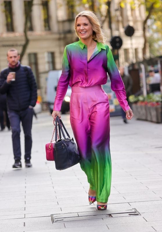 The Megan Ombre Satin 2 Piece Suit Set 💜