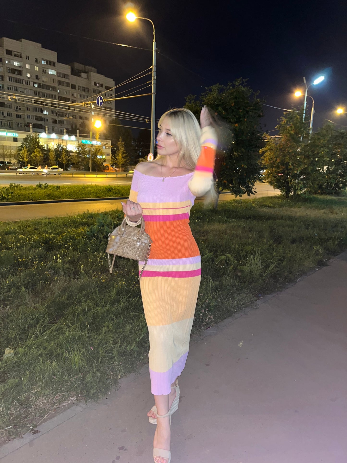 Huda Pink And Orange Knitted Maxi Dress