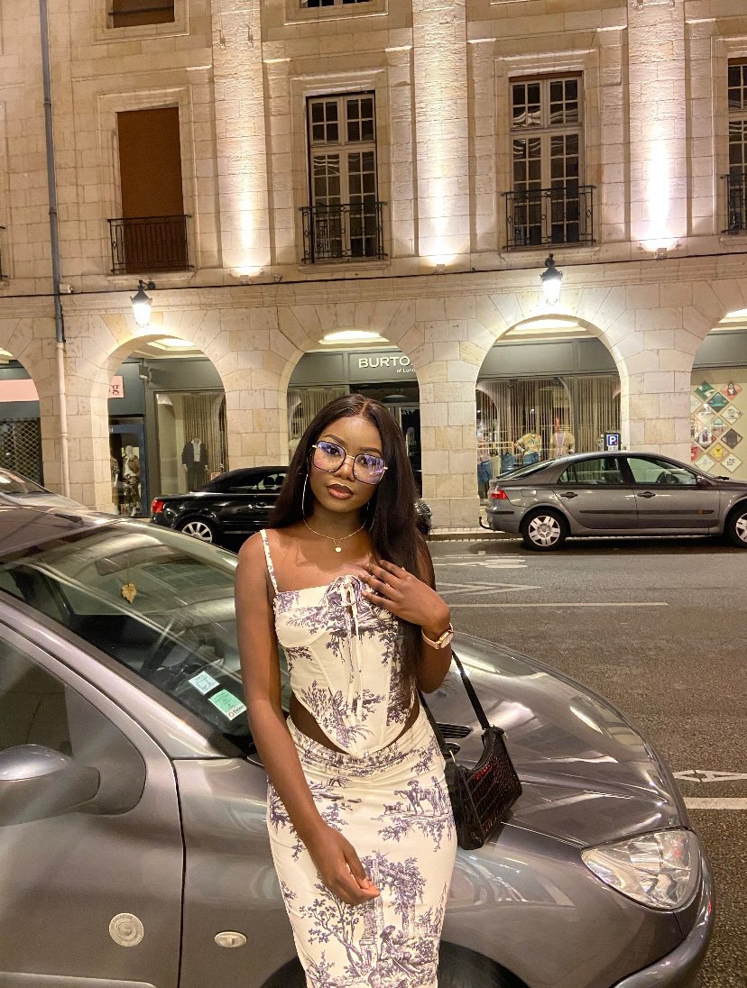 Dolly Two Piece Set š